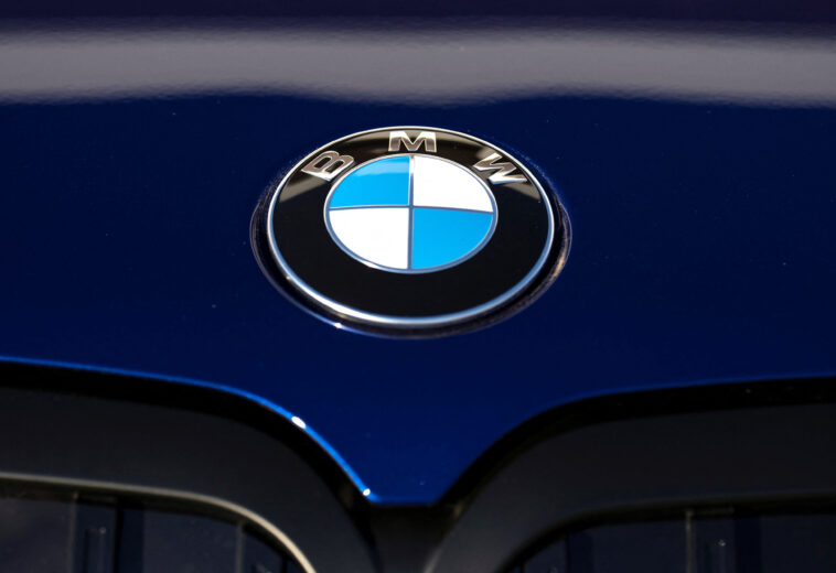 BMW زیاتر لە 100 هەزار ئۆتۆمبێل ڕادەکێشێتەوە